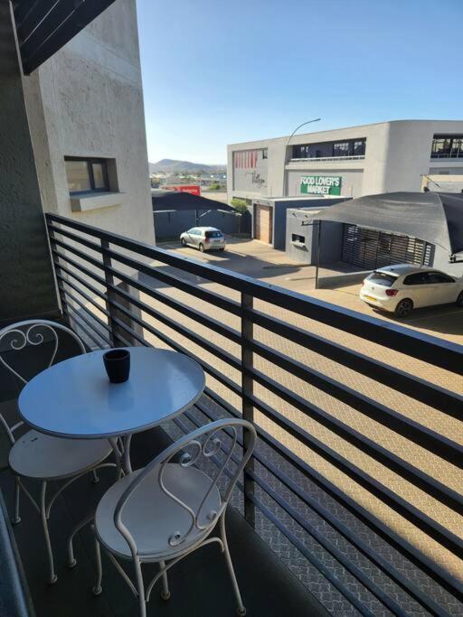 Door 5 At Wild Olive Apartment Windhoek Exterior photo